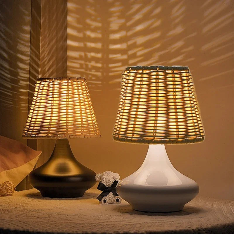 Cozy Woven Lamp