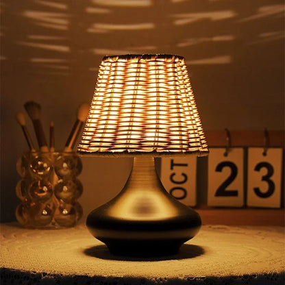 Cozy Woven Lamp